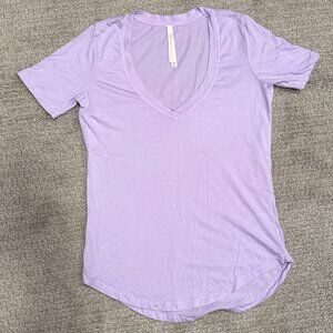 Aritzia The Group Babaton XS V-neck T-shirt Purple